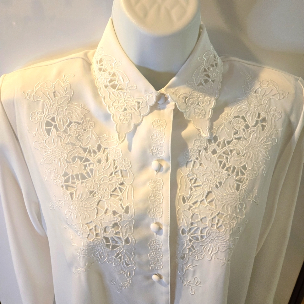 Lisa Josephs White Long Sleeve Embroidered Blouse Size Small